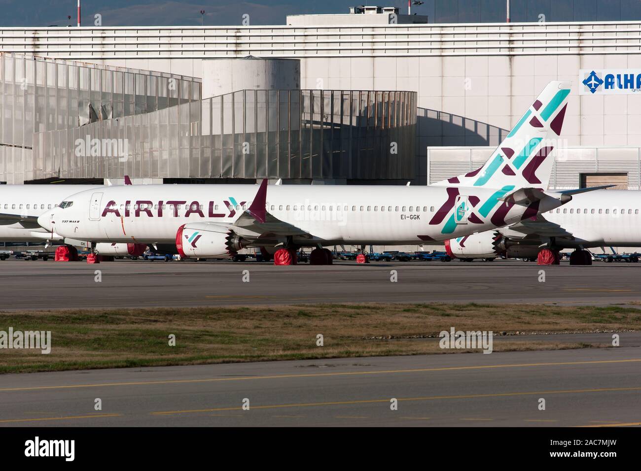 Air Italien Boeing 737-800 MAX am Mailand Malpensa Flughafen nach der berühmte Erdung gespeichert. Stockfoto