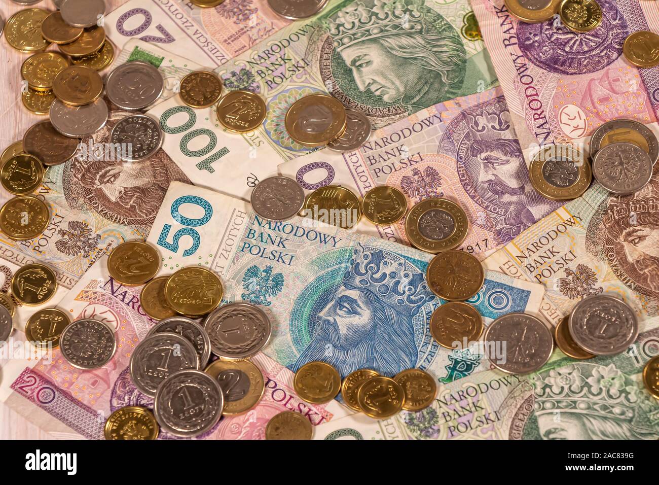 Polnischer Zloty. PLN Banknoten und Münzen bietet große Möglichkeiten für die Illustration von Themen wie Handel, Banken, Medien verwendet werden, Präsentationen etc. Stockfoto