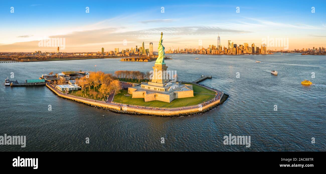 Antenne Panorama der Freiheitsstatue Stockfoto