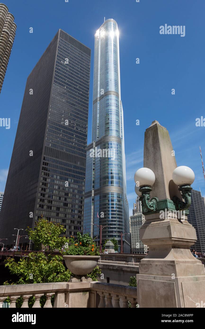 IBM Building und Trump Tower, Chicago, USA Stockfoto