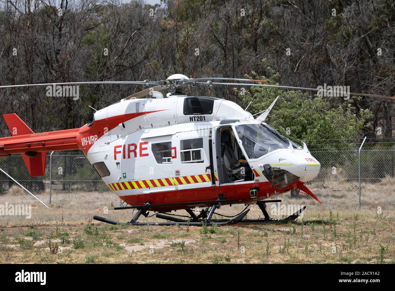 NSW ländliche Feuerwehr Hubschrauber in den Blue Mountains bereit, in der Brandbekämpfung zu unterstützen, New South Wales, Australien Stockfoto