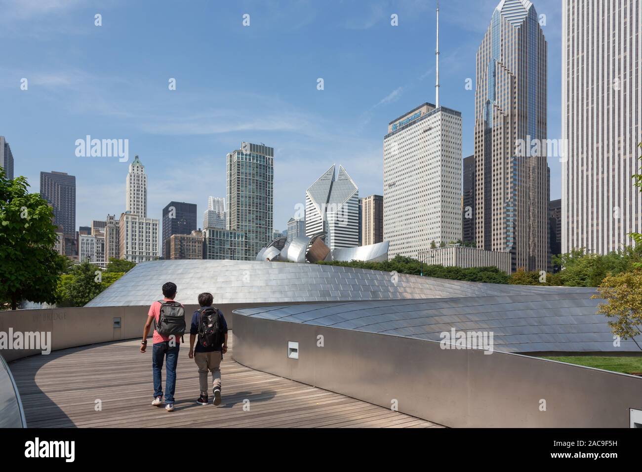 BP Fußgängerbrücke, Grant Park, der Loop, Chicago, Illinois, USA Stockfoto