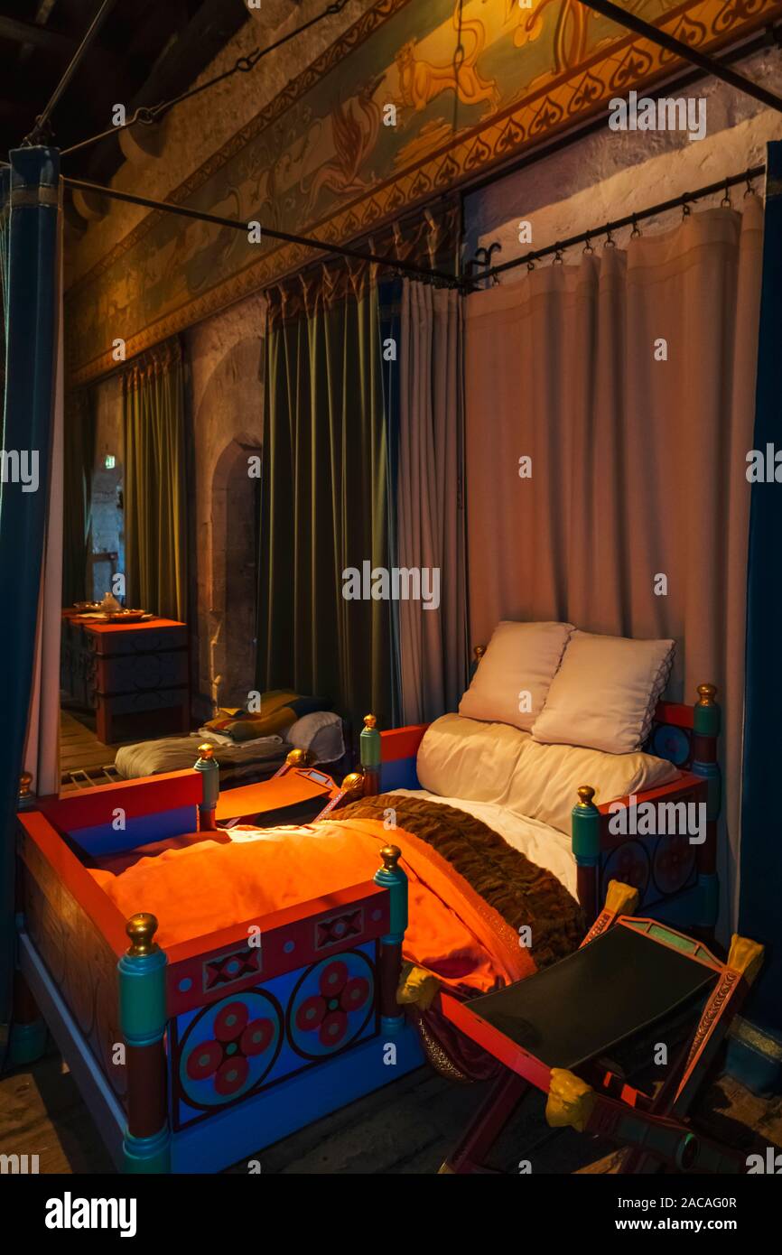 Mittelalterliches Schlafzimmer Stockfotos Und Bilder Kaufen Alamy
