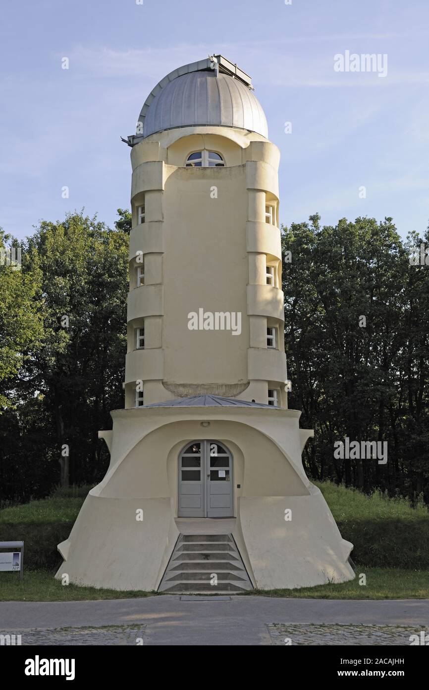 Einstein Turm des Astrophysikalischen Instituts in Potsdam, Marke Stockfoto