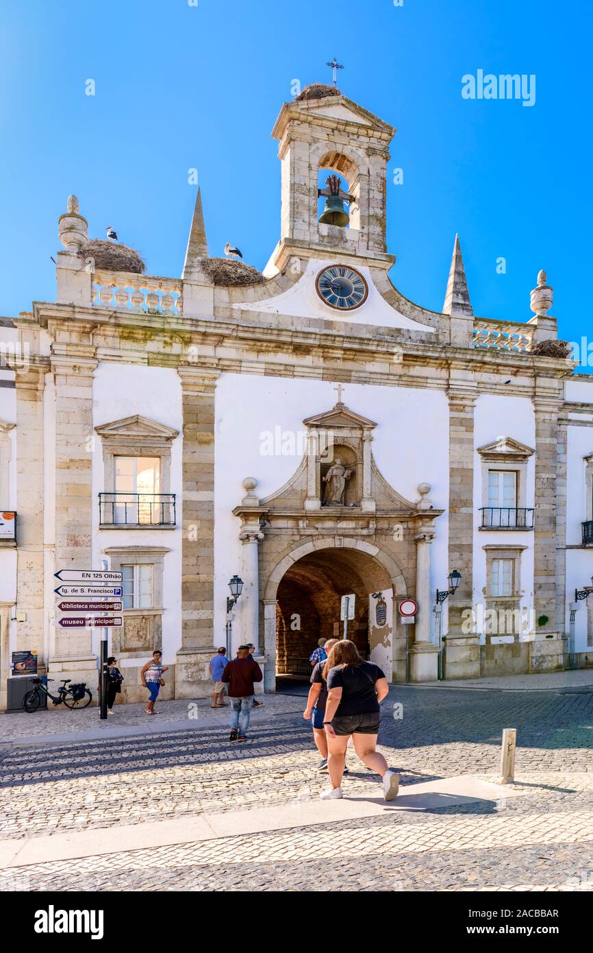 Nationaldenkmal Arco Da Vila. Faro Ostalgarve Portugal. Stockfoto