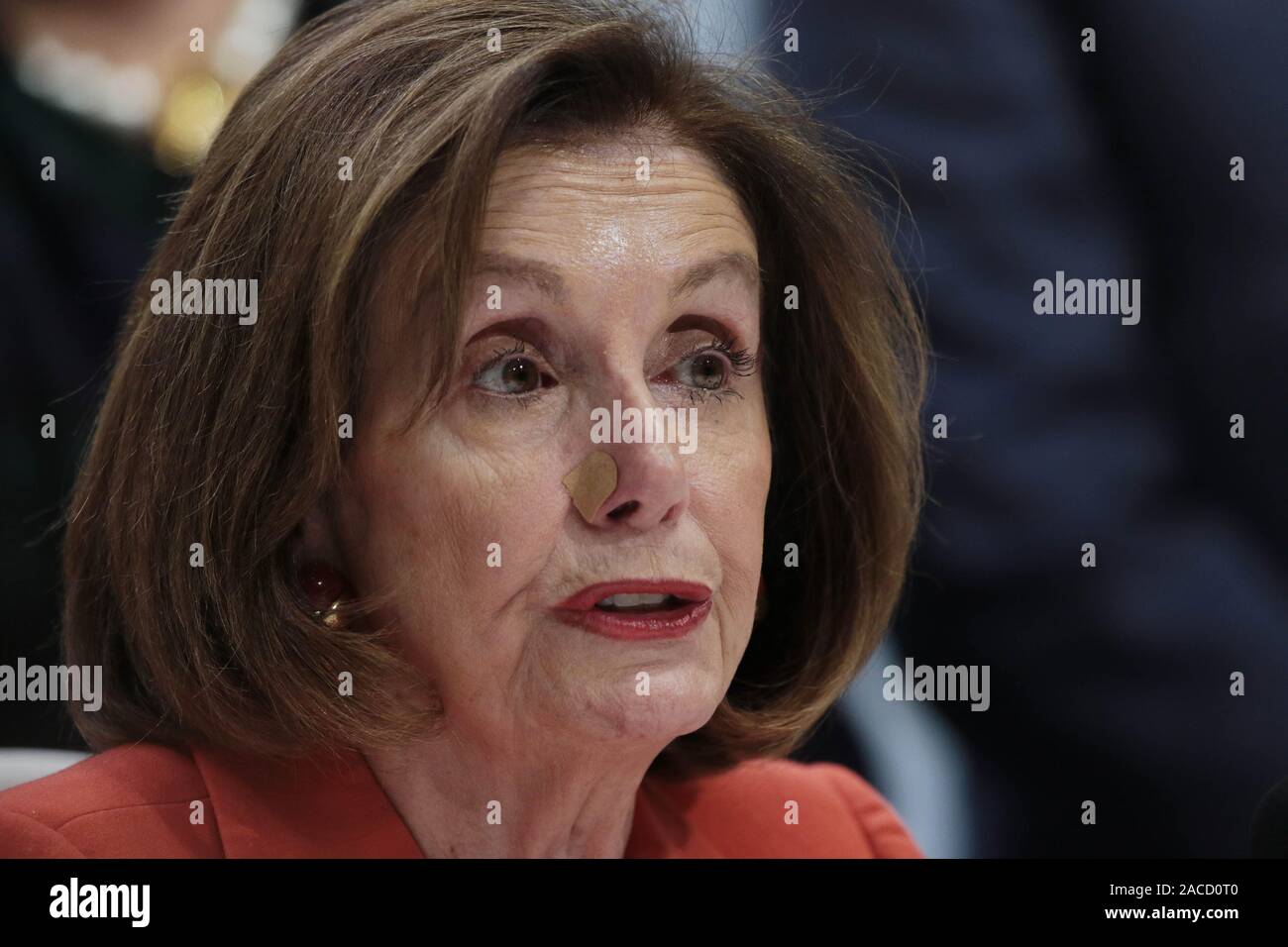 Madrid, Spanien, 02/12/2019. - Nancy Pelosi, Leiter der US-Delegation als Geste gegen die Skepsis der US-Präsident Donald Tump Pressekonferenz während der ersten Tun der COOP 25 Chile in Madrid, Spanien. foto: Juan Carlos Rojas/Picture Aliance | Verwendung der weltweiten Kredit: dpa Picture alliance/Alamy leben Nachrichten Stockfoto