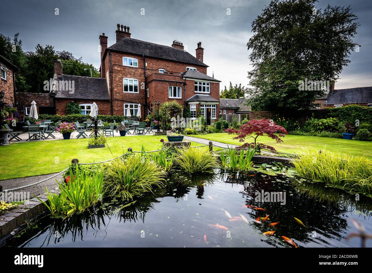 Das Manor Hotel and Guest House befindet sich in Cheadle, dem Veranstaltungsort für Hochzeiten der Klasse 2 in Staffordshire, Familienpension, Zeremonie Stockfoto