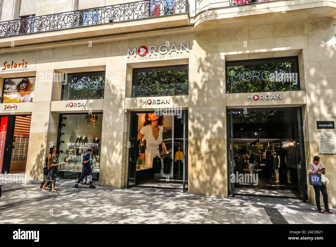 Morgan Store auf Champs-Élysées Paris, Frankreich, Europa Stockfoto