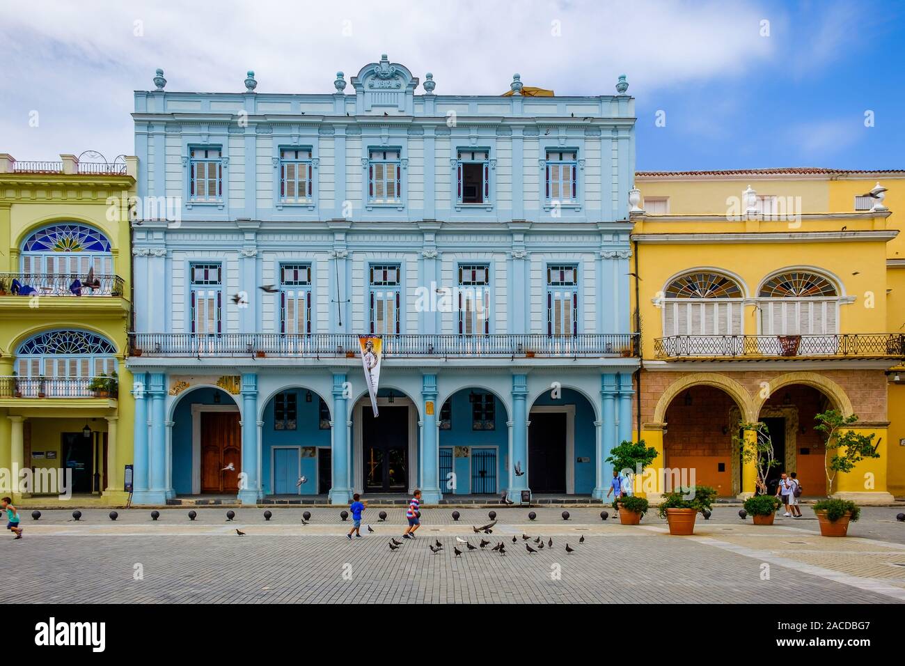 Havanna, Kuba, Juli 2019, städtische Szene am Marktplatz der Altstadt Stockfoto