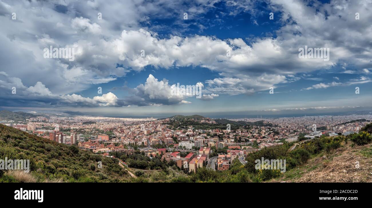 Panorama von Barcelona vom Tibidabo Hill Stockfoto