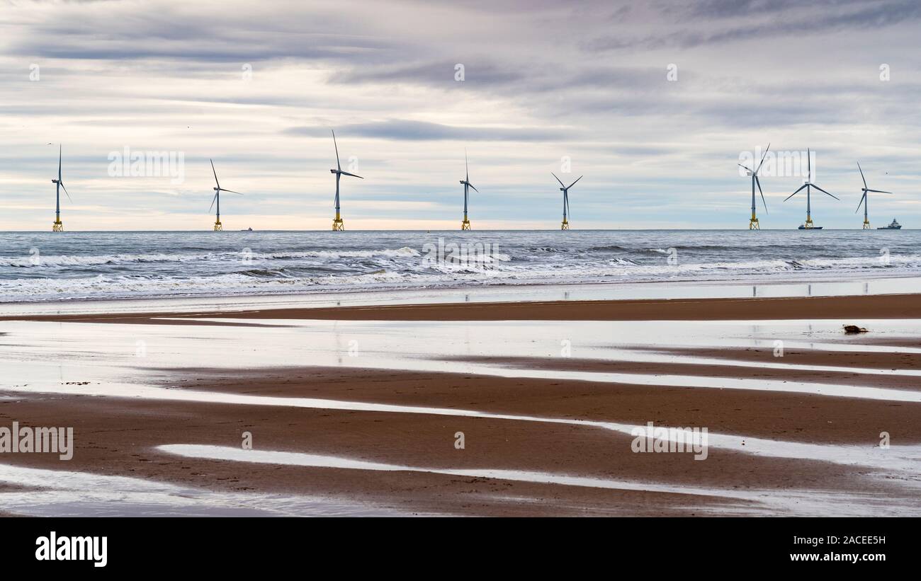 Offshore Windpark in der Nordsee in der Nähe von Aberdeen, Schottland, Großbritannien Stockfoto