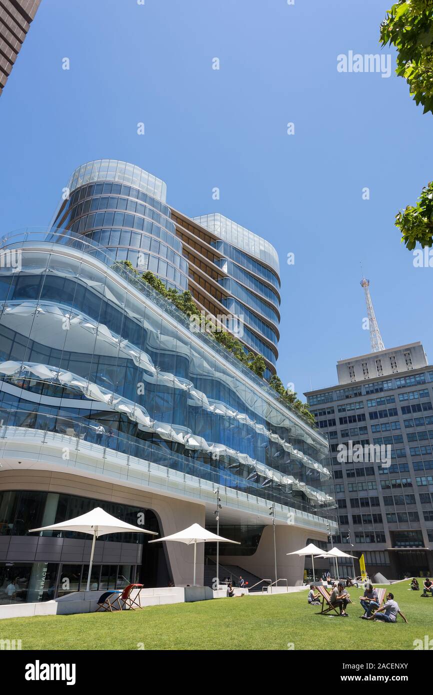 Das Glas encassed UTS Hauptgebäude hat viele einzigartige Design Features. Durch australische Architekturbüro FJMT gestaltet, es verfügt über eine 10-Ebene twiste Stockfoto