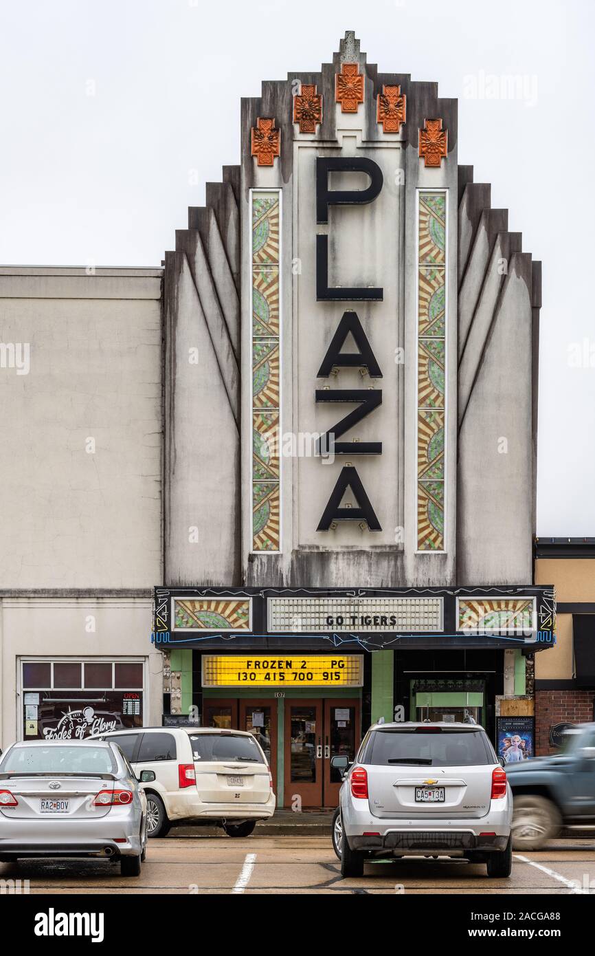 Theatre cinema auditorium Fotos und Bildmaterial in hoher Auflösung