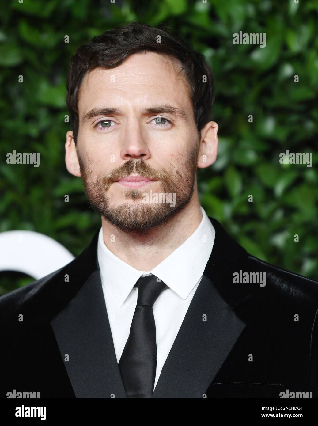 London, Großbritannien. 02 Dez, 2019. Britische Sam Claflin besucht die