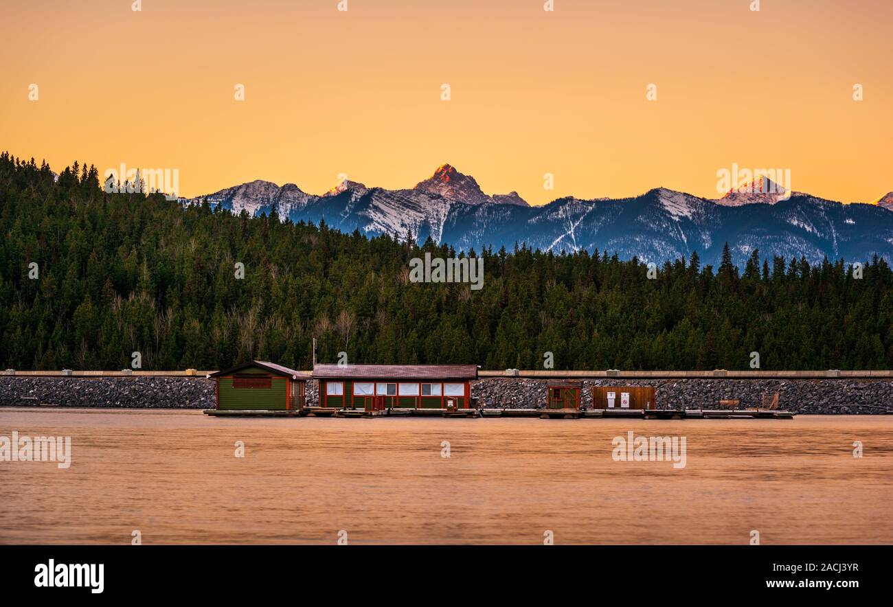 Lake Minnewanka, Banff Nationalpark, Alberta, Kanada. Stockfoto