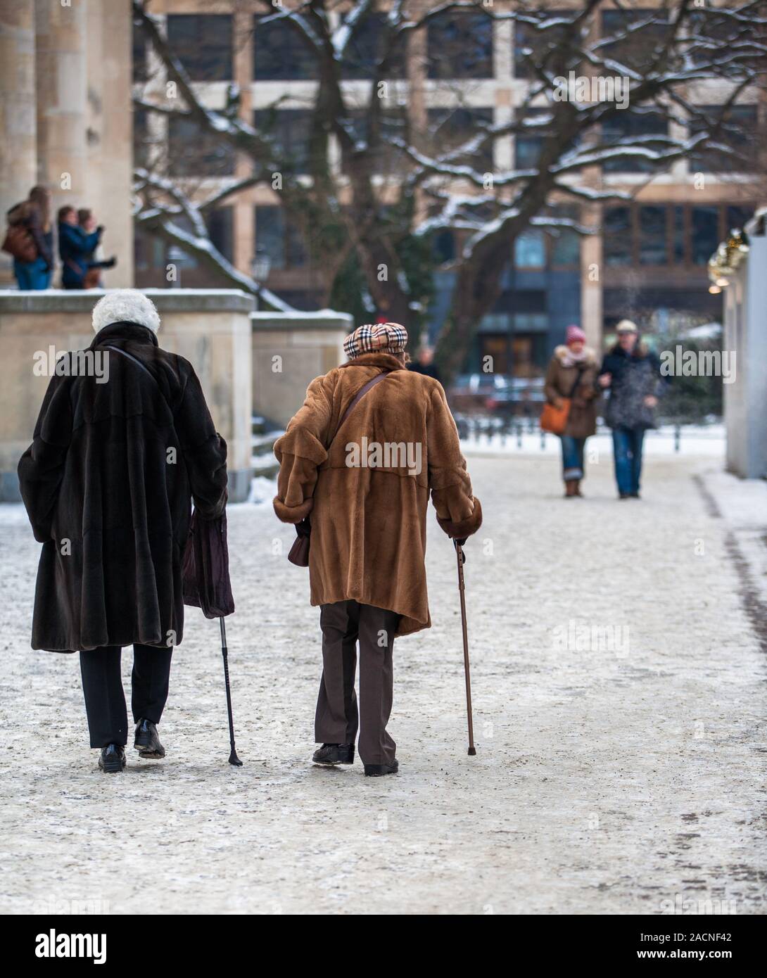 zwei Damen Stockfoto