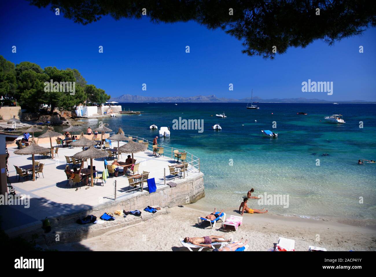 Der Sandstrand von Puerto de Alcudia, Playa de Alcudia, Mallorca, Balearen, Spanien, Europa Stockfoto