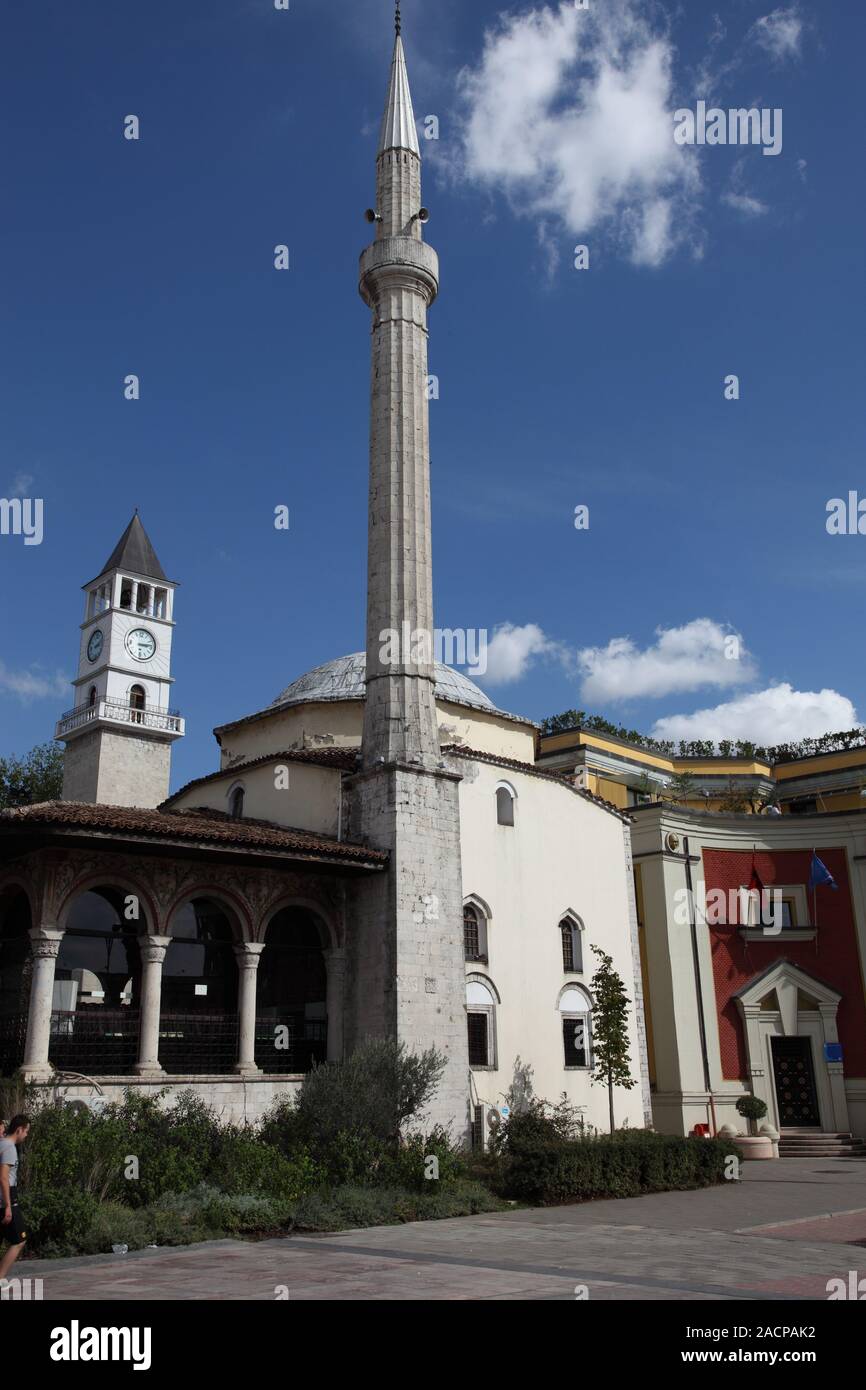 Etam Bey Moschee in Skanderberg Square, Tirana, Albanien, 1794 erbaut Stockfoto