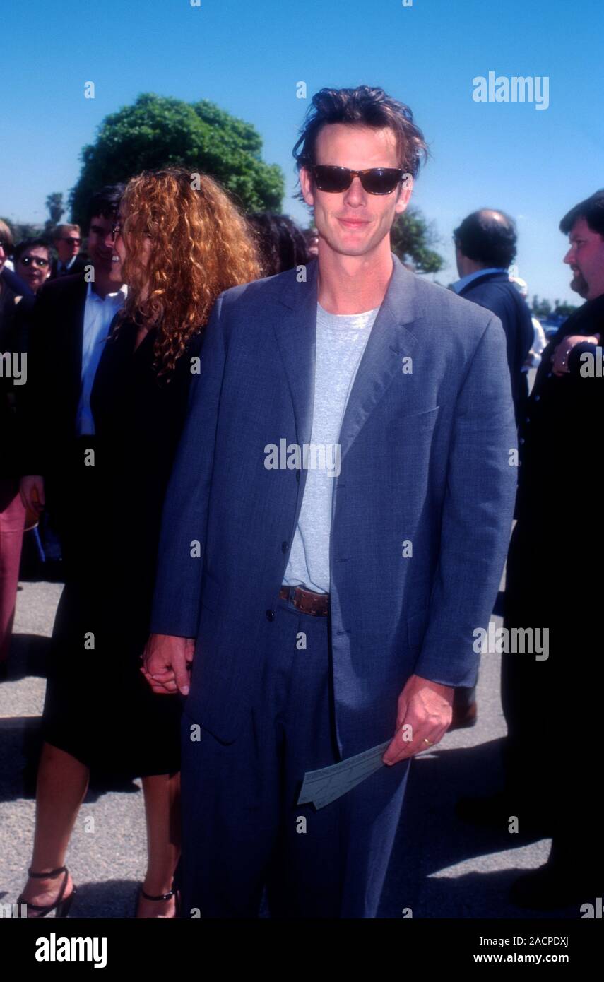 Santa Monica, Kalifornien, USA, 27. März 1995 Schauspieler und Regisseur Peter Berg besucht die 10. jährliche Independent Spirit Awards am 27. März 1995 in Santa Monica Beach in Santa Monica, Kalifornien, USA. Foto von Barry King/Alamy Stock Foto Stockfoto