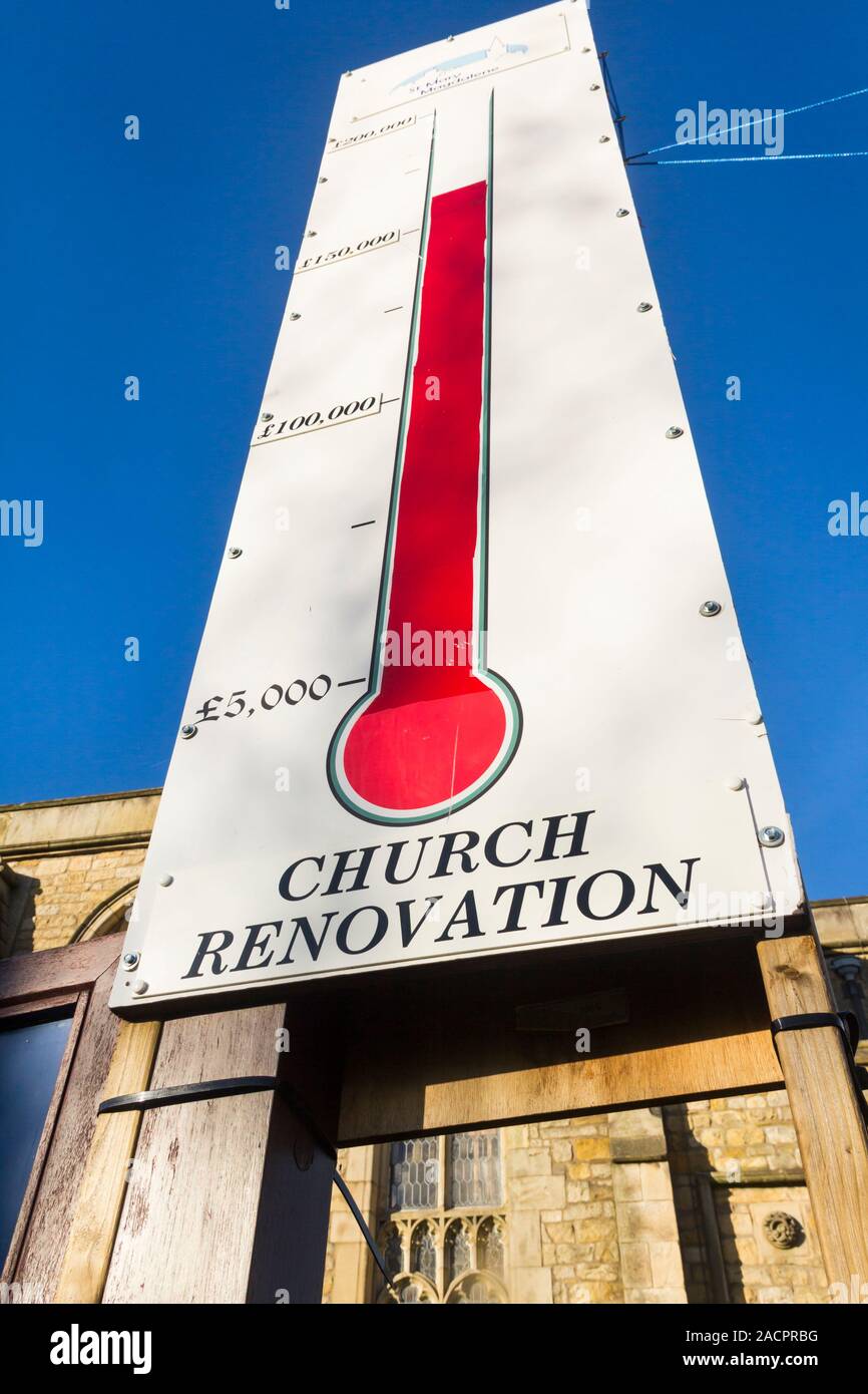 Kirche renovierung Anklang Fonds Summierer in Form einer steigenden Thermometer in der St. Maria Magdalena Kirche von England, Clitheroe Stockfoto