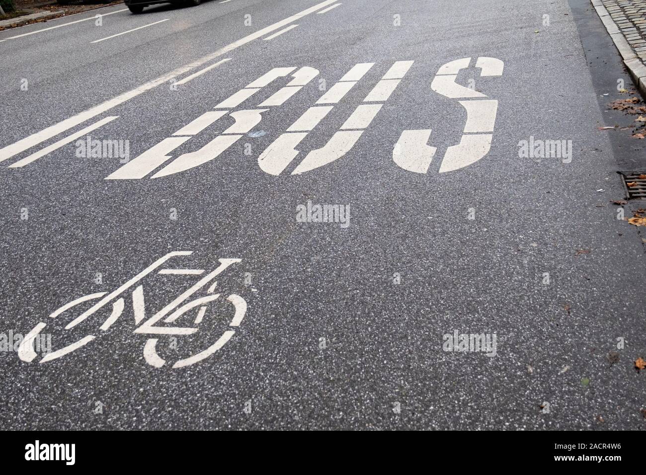 Fahrrad/Bus Zeichen Stockfoto