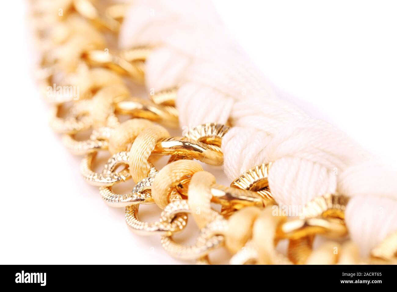 Gold Seidenfaden Stockfotos Und Bilder Kaufen Alamy