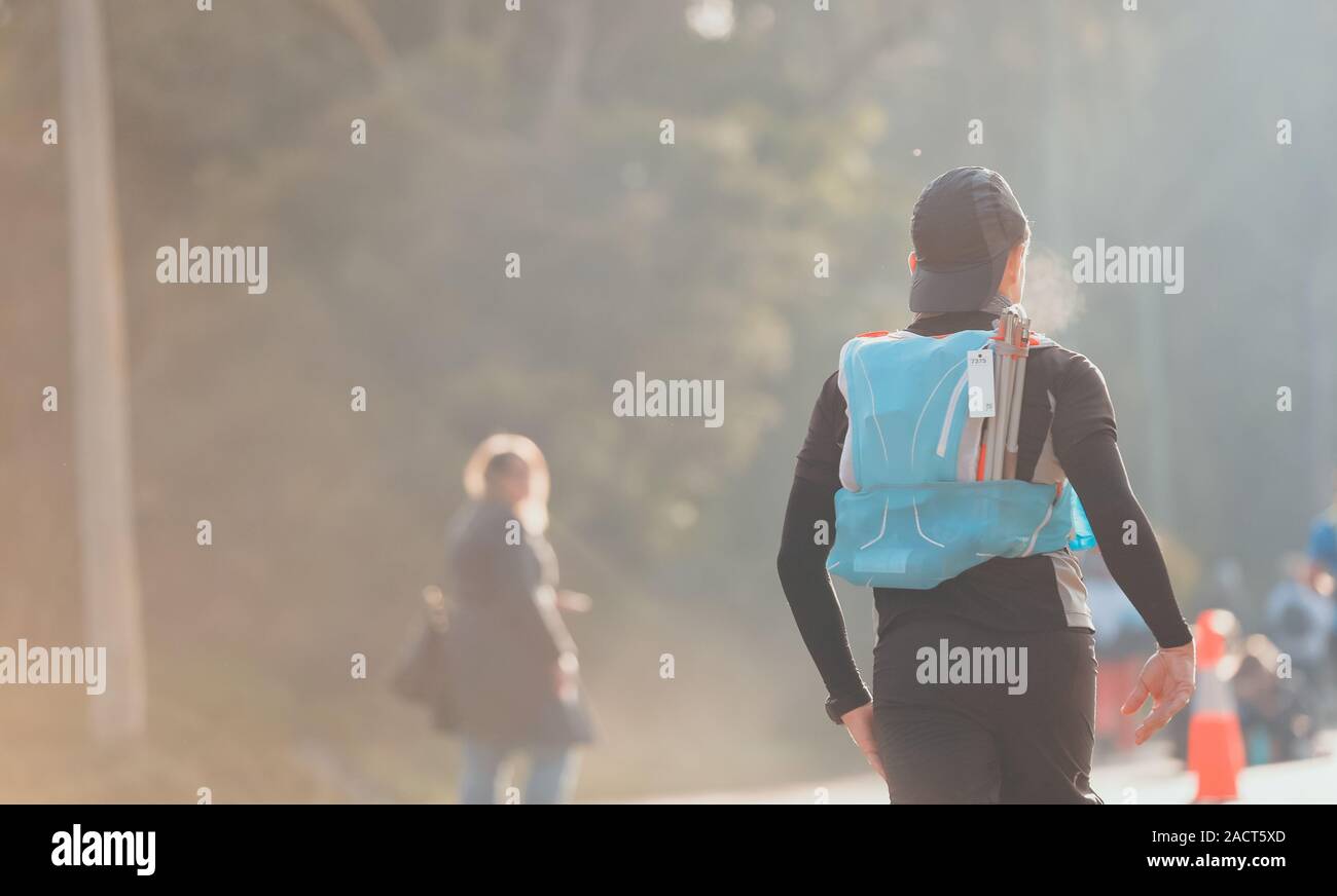 Athleten, die an einem Ultramarathon teilnehmen Stockfoto