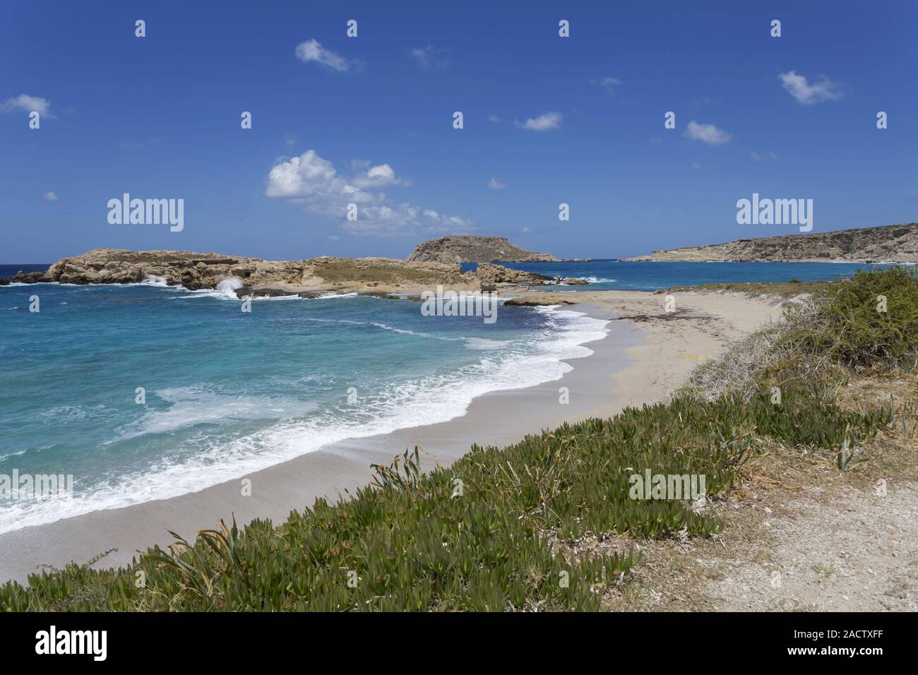 Strand in der Nähe von Lefkos auf Karpathos, Griechenland Stockfoto