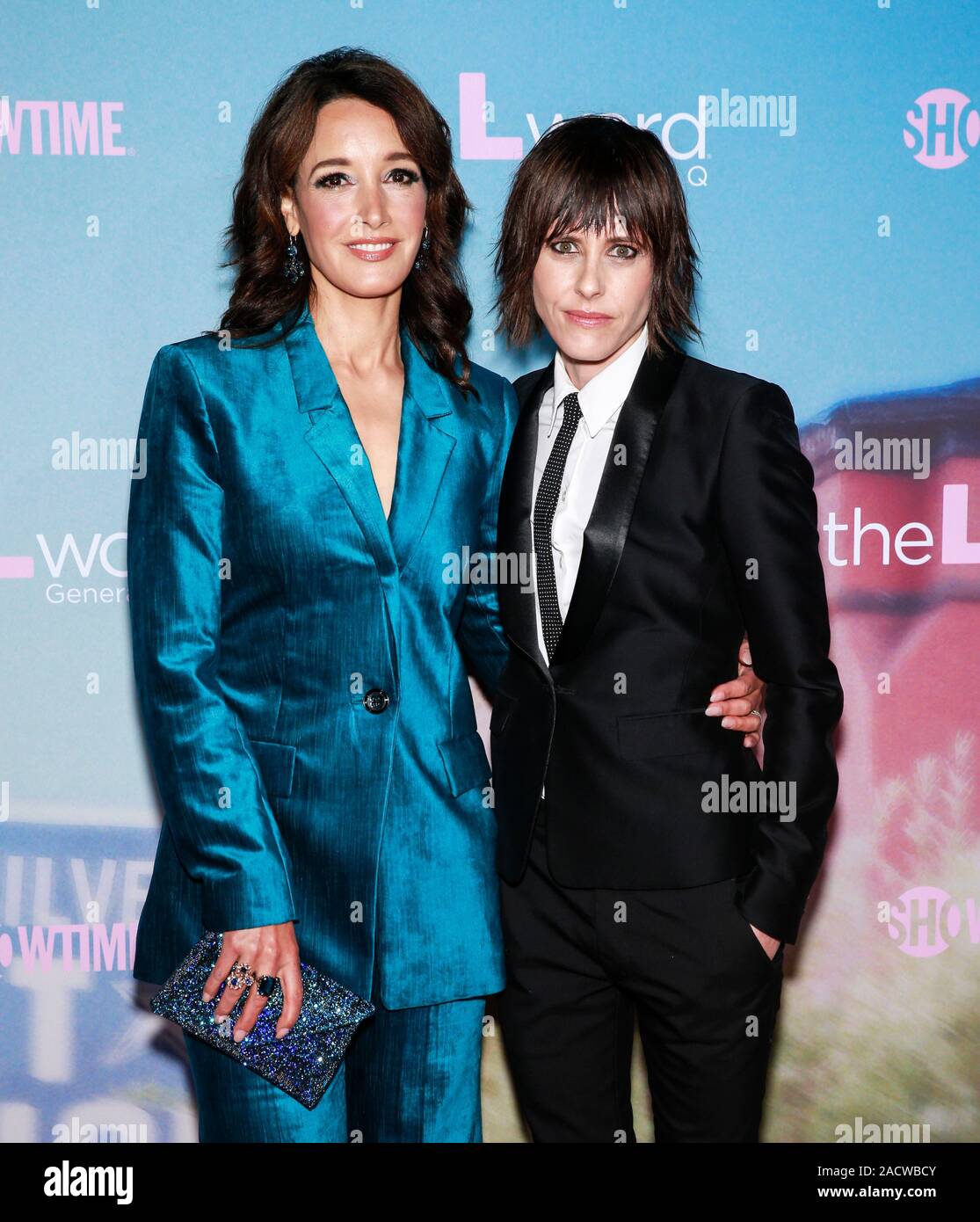 Los Angeles, CA - 02. Dezember 2019: Jennifer Beals, Katherine Moennig die Premiere von "Showtime" das L-Wort: Generation Q' im Regal LA teilnehmen Stockfoto