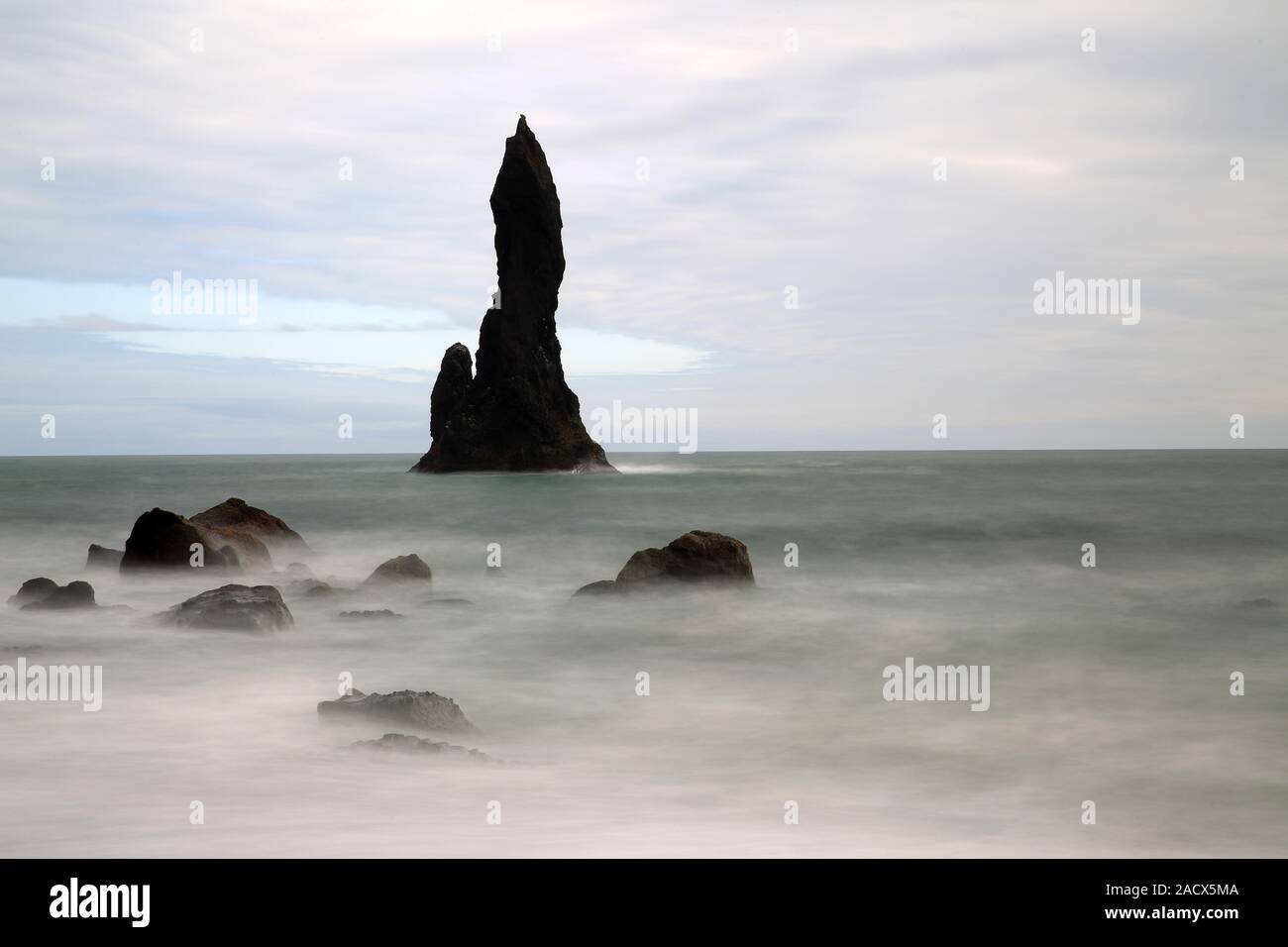 Reynisdrangar Basalt Sea Stacks Icland Stockfoto