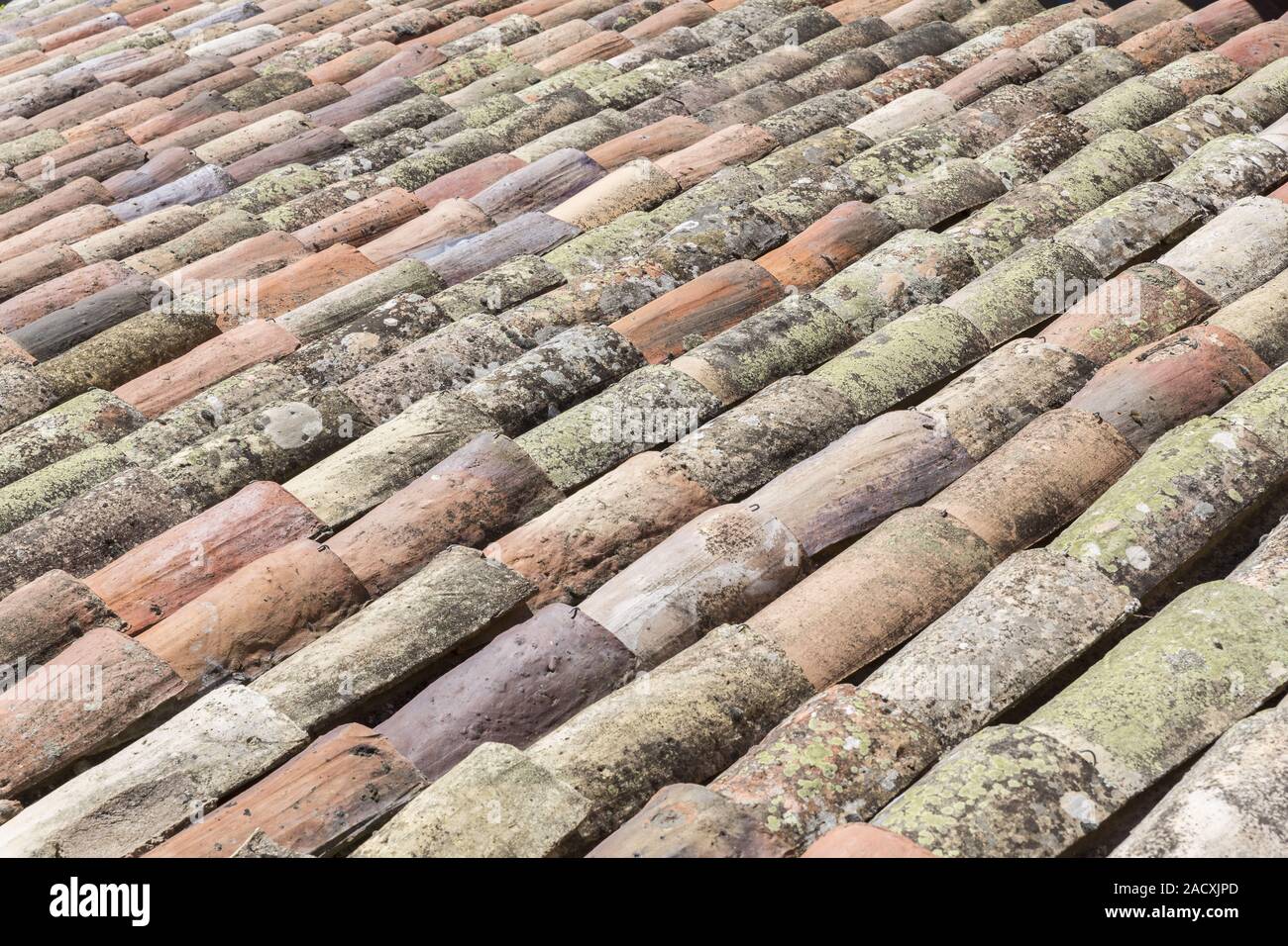 Alte ziegeldach als Hintergrund Stockfoto