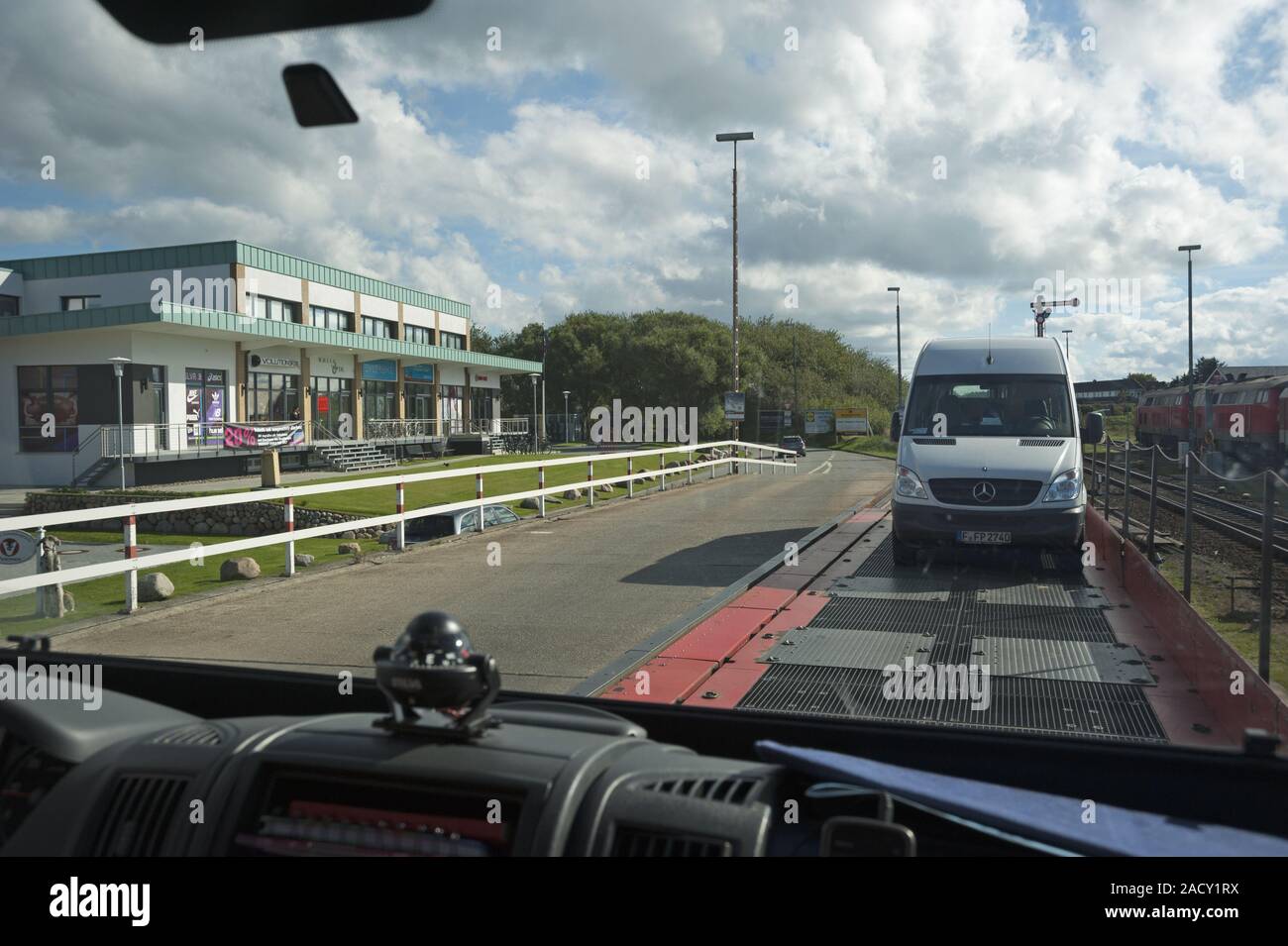 Auf den Autozug nach Sylt Stockfoto