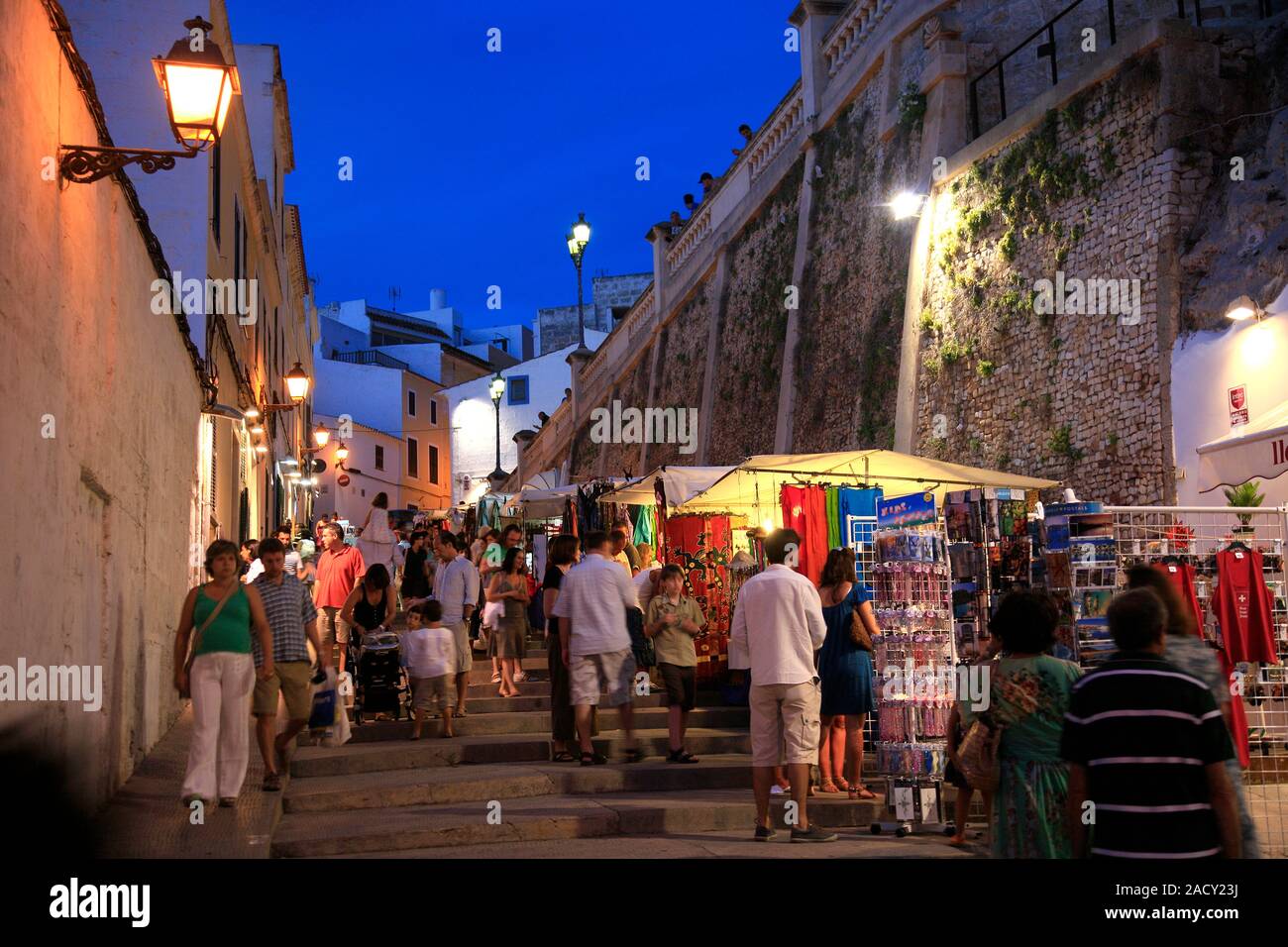 Marktstände auf dem Marktplatz, Ciutadella Stadt, Insel Menorca, Balearen, Spanien Stockfoto