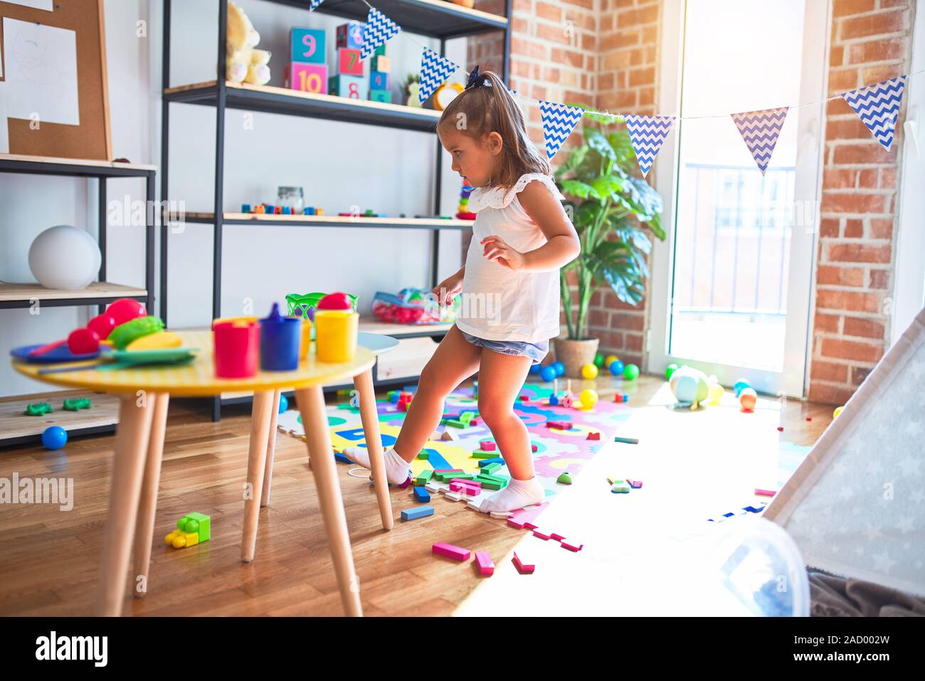 Baby Smiling Playing Stockfotos Baby Smiling Playing Bilder
