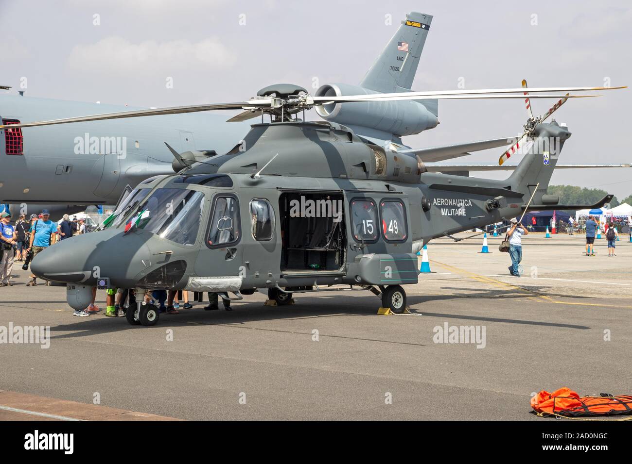 FAIRFORD, ENGLAND - May 13, 2018: Die italienische Luftwaffe AgustaWestland AW139 (HH-139 A) Suche und Rettung Hubschrauber auf der RAF Fairford Airbase. Stockfoto