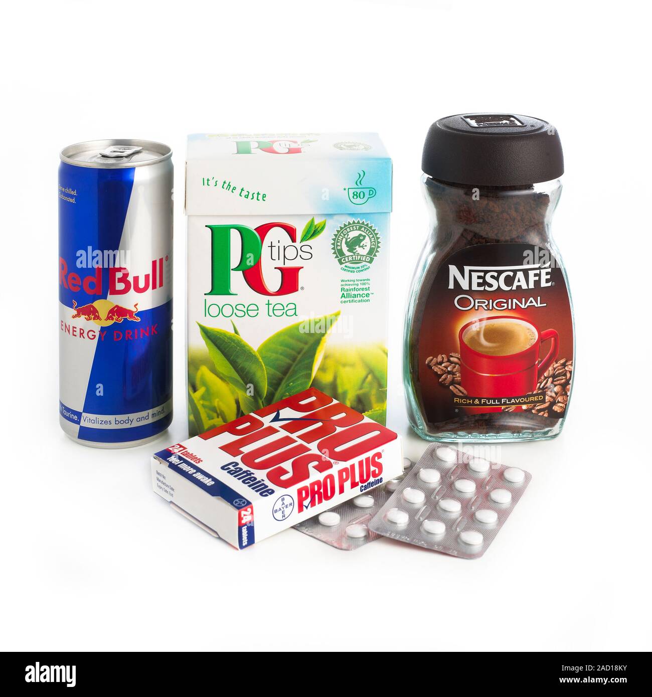 Koffein. Produkte mit Koffein (von links nach rechts), Energy Drinks, Kaffee,  Koffein Tabletten und Instant Kaffee. Koffein ist ein zentrales  Nervensystem Syste Stockfotografie - Alamy