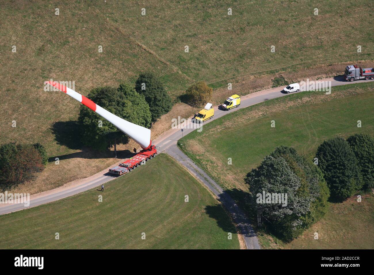 Transport der Rotorblätter einer Windenergieanlage Stockfoto