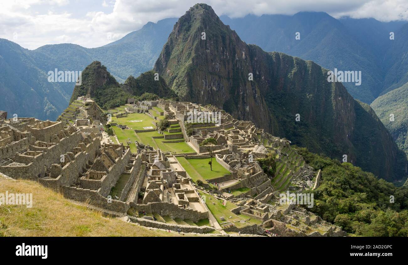 Machu Picchu ist ein Inka Zitadelle hoch in den Anden in Peru, über dem Fluss Urubamba Tal. Im 15. Jahrhundert erbaut und später verlassen Stockfoto