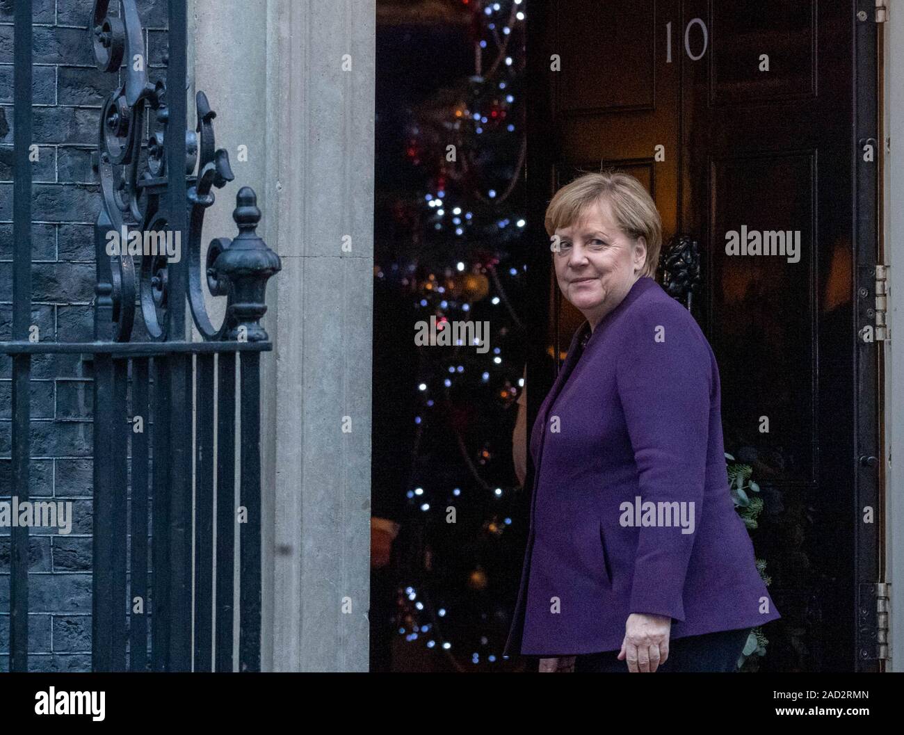 London, Großbritannien 3. Dez. 2019 die Staats- und Regierungschefs der NATO in Downing Street 10 während der NATO-Gipfel von Angela Merkel zur Bundeskanzlerin der Bundesrepublik Deutschland bei 10 Downing Street eintrifft. Kredit Ian DavidsonAlamy leben Nachrichten Stockfoto