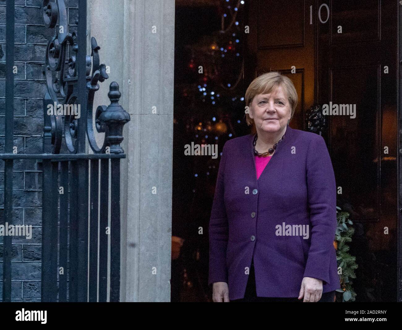 London, Großbritannien 3. Dez. 2019 die Staats- und Regierungschefs der NATO in Downing Street 10 während der NATO-Gipfel von Angela Merkel zur Bundeskanzlerin der Bundesrepublik Deutschland bei 10 Downing Street eintrifft. Kredit Ian DavidsonAlamy leben Nachrichten Stockfoto