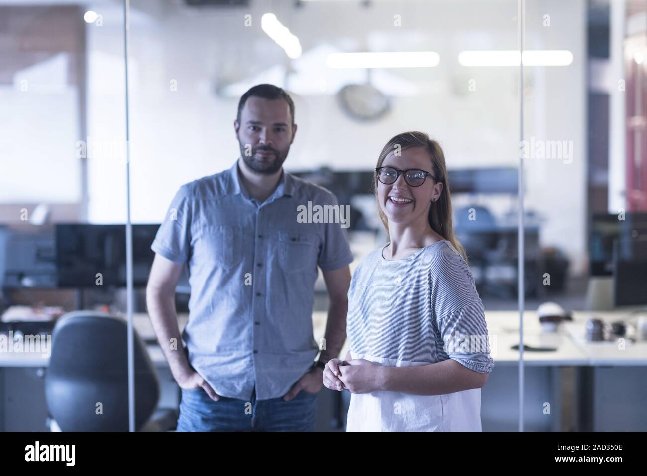 Business Paar im Büro Stockfoto