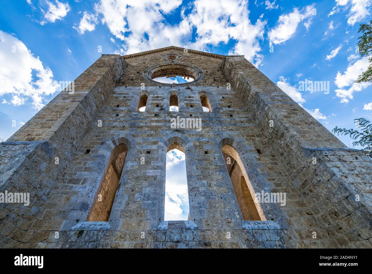 Mittelalterliche Abtei von San Galgano aus dem 13. Jahrhundert, in der Nähe von Siena, Toskana, Italien Stockfoto