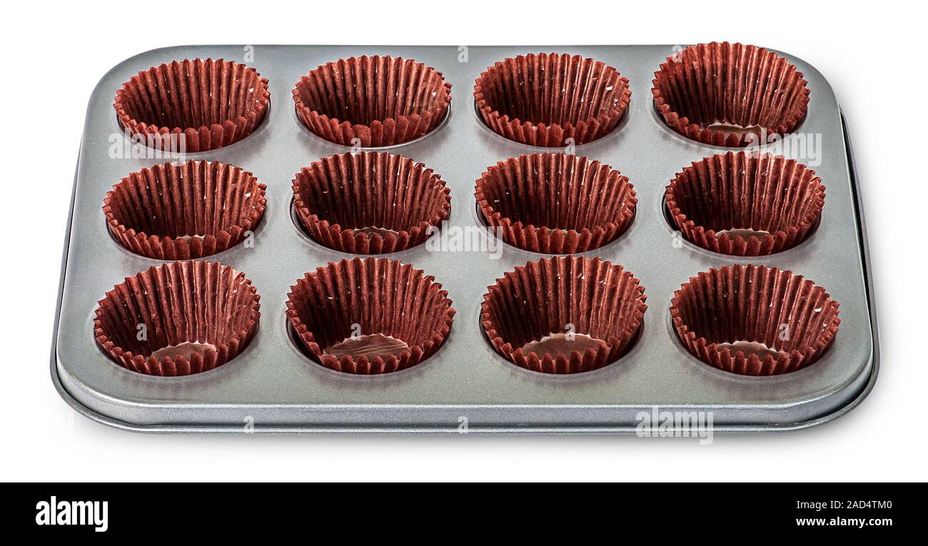 Vor Cupcake und Muffin Pan mit Pappbechern Stockfoto