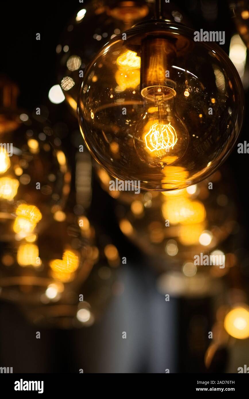 Dekorative Mason jar Stil gelben Glühlampen Stockfoto