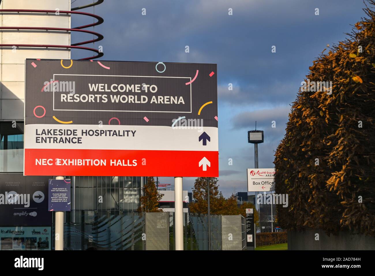 BIRMINGHAM, ENGLAND - Dezember 2019: Schild begrüßte die Besucher des Resorts World Arena, einen konzertsaal am Birmingham National Exhibition Centre. Stockfoto