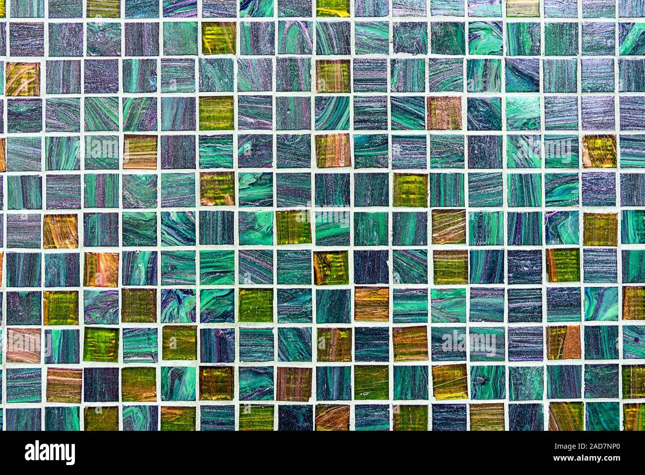 Hintergrund von einigen funkelnden türkisfarbenen Fliesen Mosaik Stockfoto