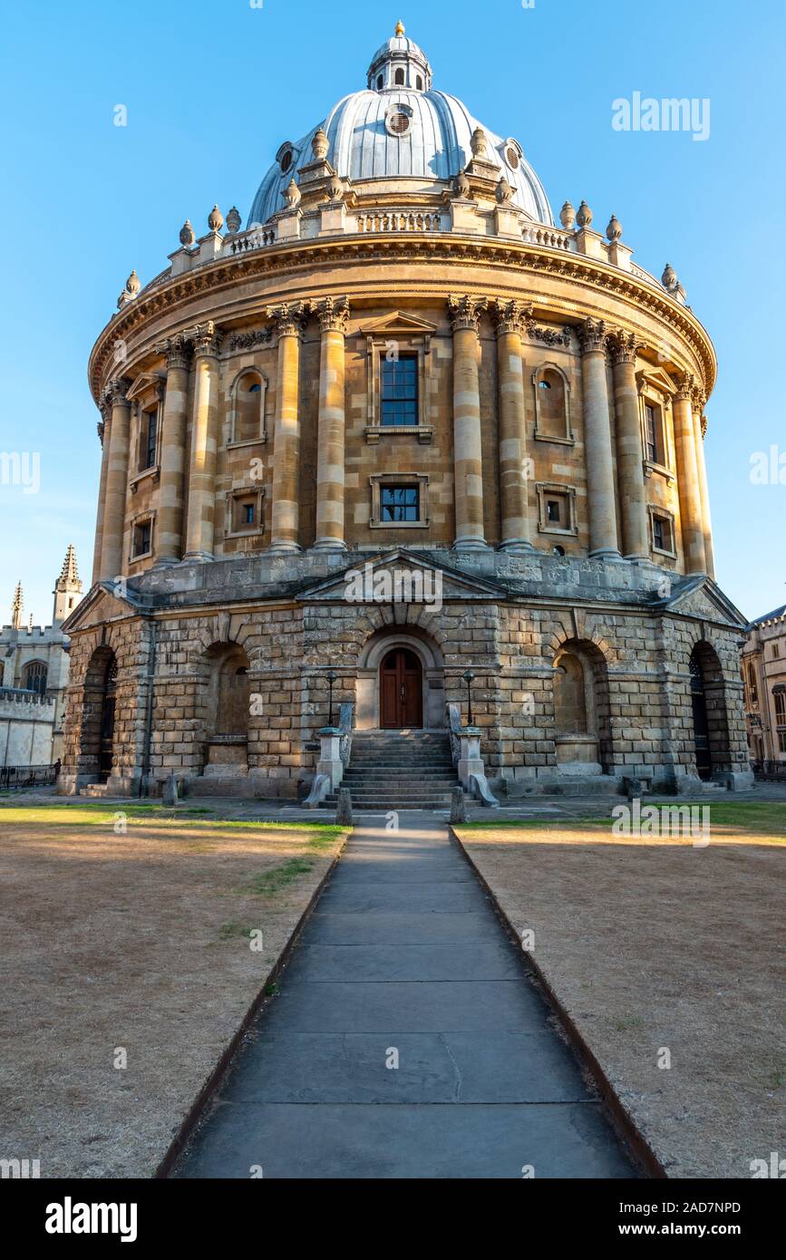 Die Radcliffe Camera, einem alten, historischen Gebäude in Oxford, England Stockfoto