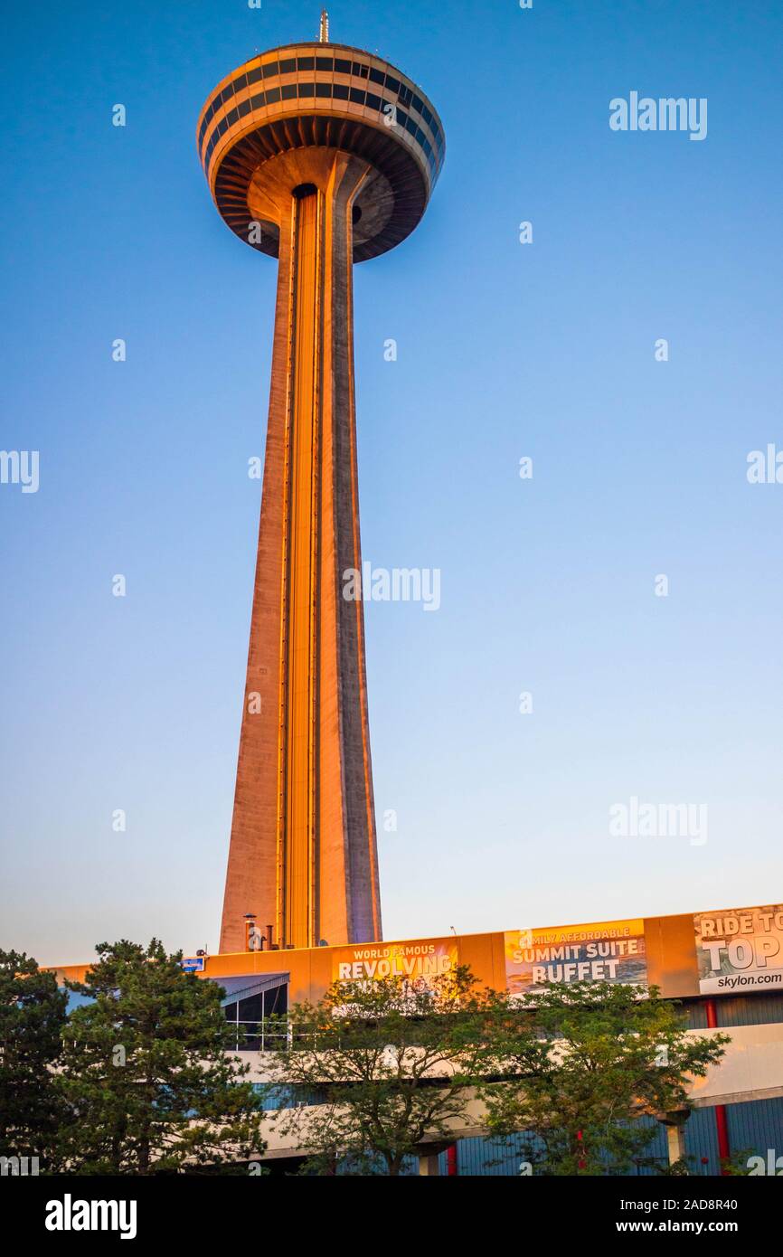 Ein Aussichtsturm in Niagara Falls, Ontario Stockfoto
