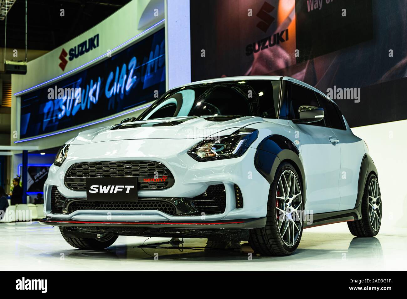 Bangkok, Thailand - Decemebr 3, 2019: Neue Suzuki Swift Sport Auto Anzeige auf dem Bangkok Motor Expo 2019 in Thailand. Neue Version Kleinwagen B seg Stockfoto
