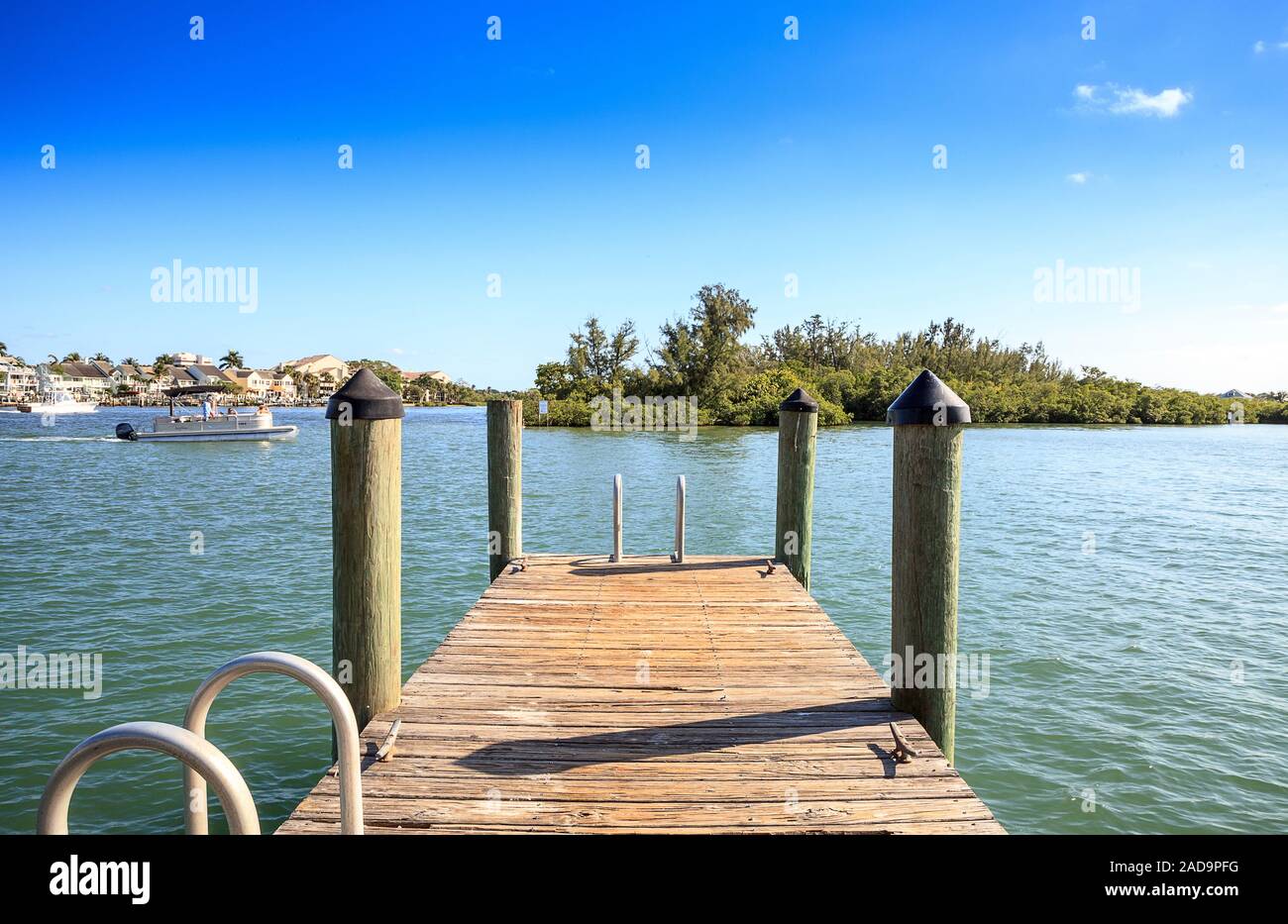 Dock am Loxahatchee River von Sawfish Bay Park in Jupiter, Florida. Stockfoto